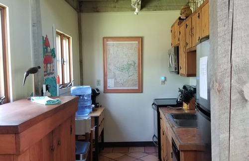 Hurley Cottage | Pool is open & heated! Country lux w/Priv hot tub! Explore the Carskills!