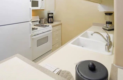 Canyon Corridor Condo | Pool + Kitchen! Huge Pool with Waterfall! Beautiful!