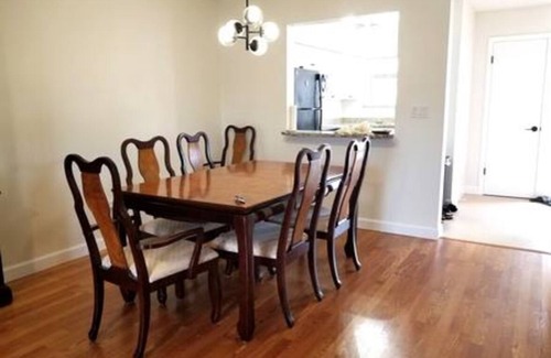Daytona Beach House | Pool Luxury King Room4Rent in a 2BR 2.5BA Laundry