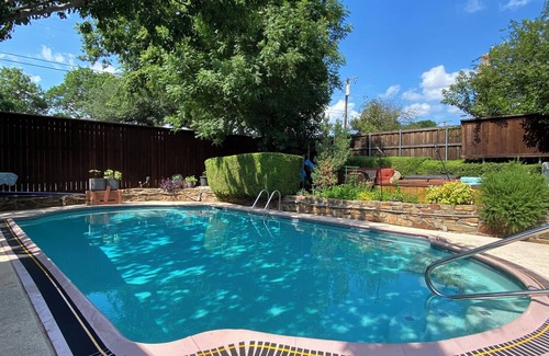 Duncanville House | Pool 🏊🏼‍♂️ Oasis 🏝 Amazing Home, Pool, Hot Tub, Grills, Fire Pit 🔷 Central Location