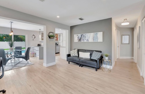 Delray Beach House | Pool Paradise in East Delray Beach 5 minutes from Downtown and beaches