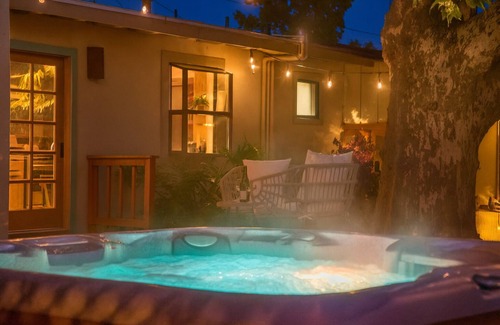 Kenwood House | Pool Paradise in Wine Country!