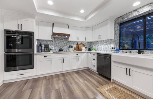 Vista Villa | Pool, pickleball, basketball, arcade game & ping pong- The Vista Hilltop Villa - New Listing