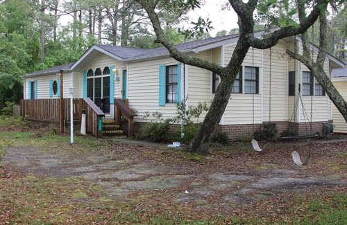 Shallotte House | Pool, pond view and minutes to the beach!