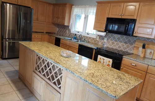 Vass House | Pool side Paradise near Fort Bragg, Pinehurst, Southern Pines, hot tub & Golf!