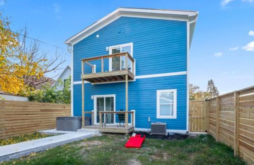 Indianapolis House | Pool table,Hot tub,Fenced yard,Garage Parking