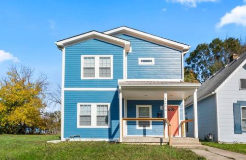 Indianapolis House | Pool table,Hot tub,Fenced yard,Garage Parking