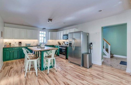 Canton Apartment | Pool Table & More Spacious Family Fun