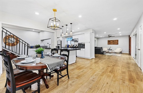 Monterey Park House | Pool Villa 4B3B - Double Master Suites - 2 FREE parking - BBQ/Hockey/Yard
