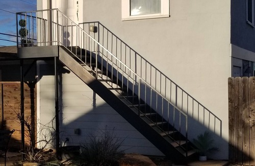 Austin Ave. Apartment | Poolhouse studio, historic neighborhood