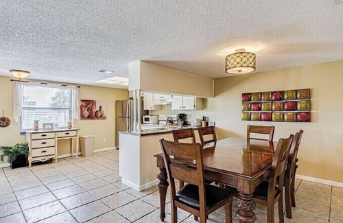 Indian Shores Condo | Poolside Bliss, Beachside Charm! 3-Min walk to Indian Shores Beach!
