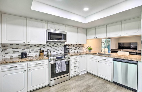 Richardson House | Poolside Oasis: Richardson Home w/Movie Room!