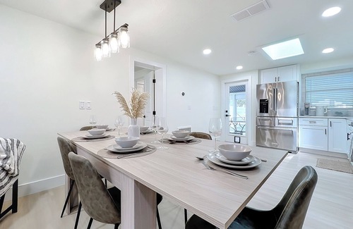 Bee Ridge House | Poolside Paradise Near Siesta Key Beach
