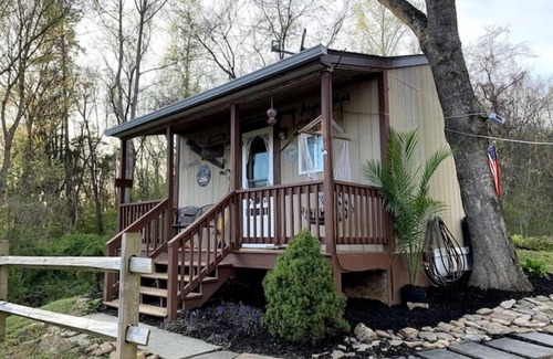 Rochelle Cabin | Pop's Place on the Rapidan River.