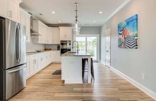 Kure Beach House | Popeye's - 6br/5.5 bath - Pool