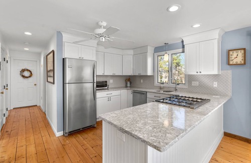 Popponesset House | Popponesset- 3 bedrooms, 3 baths, sleeps 6 & outdoor shower. Views for miles.