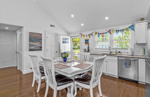 Popponesset House | Popponesset-3 bedrooms, 2 baths, sleeps 6, w/cental A/C