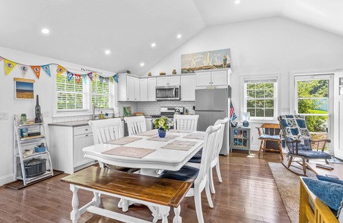 Popponesset House | Popponesset-3 bedrooms, 2 baths, sleeps 6, w/cental A/C