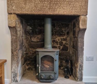 Matlock House | Poppy Cottage