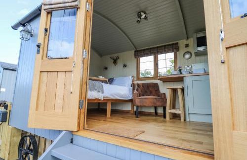 St Harmon House | Poppy