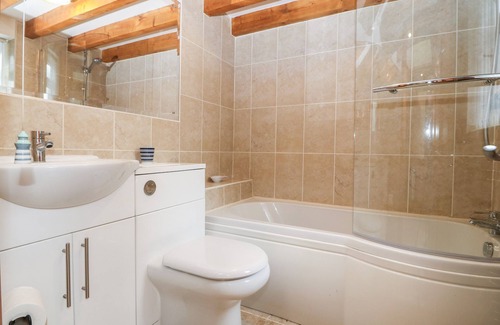 Ty Croes Cottage | POPPY'S COTTAGE, pet friendly, character holiday cottage in Aberffraw