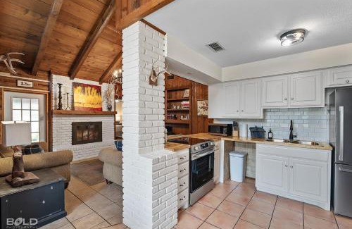 Uncertain House | Popular & Available Kayaks & Canoes Outdoor Dining
