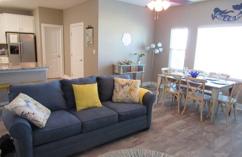 Port Aransas House | Port A on the Horizon! 2B/2Bath, Heated Pool, Sleeps 8
