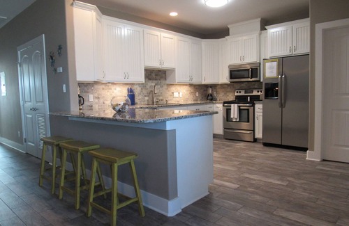 Port Aransas House | Port A on the Horizon! 2B/2Bath, Heated Pool, Sleeps 8