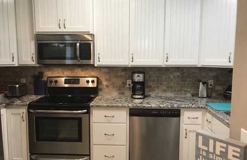 Port Aransas House | Port A on the Horizon! 1B/1 Bath, Heated Pool, Sleeps 6