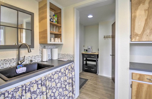Port Angeles Cottage | Port Angeles Abode w/Yard & Guest House!