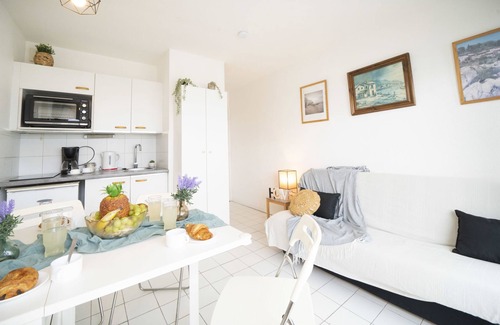 Le Couchant Apartment | Port Athéna by Interhome