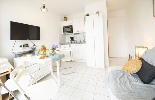 Le Couchant Apartment | Port Athéna by Interhome