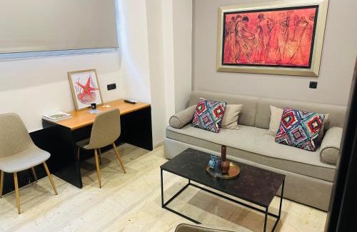 Piraeus Apartment | Port Brown Suite 1
