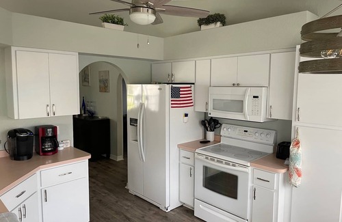 Port Charlotte House | Port Charlotte SWF-safe- A+area-3bd, 2bth, Salt pool, renovated— pet OKAY