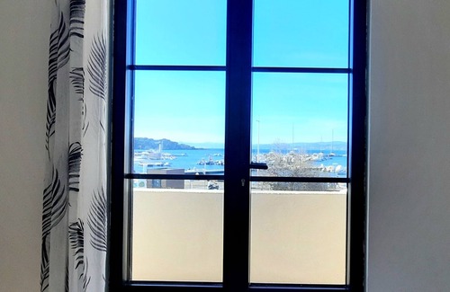 Le Brusc House | Port du Brusc, Villa, Superbe vue mer - 8 Pers. Jacuzzi