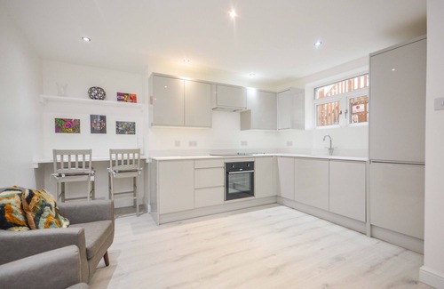 Ramsgate House | Port front on property Paragon!