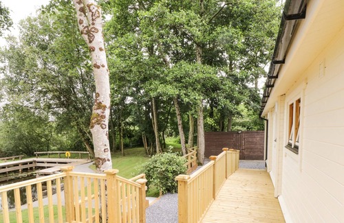 Athlone Cottage | PORT HERON LODGE, pet friendly in Glasson, County Westmeath