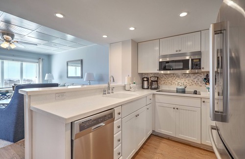 Isle of Palms Condo | Port O' Call B103 - Oceanfront Oasis! Walkout!