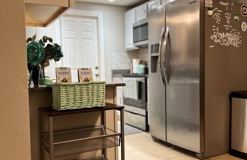 Bayonet Point Cottage | Port Richey Vacation Getaway, Family/Pet-Friendly, Near Beaches and Tampa Bay
