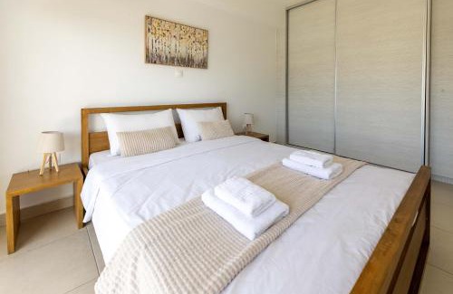 Keratsini-Drapetsona Apartment | Port View Apartment in Piraeus D7