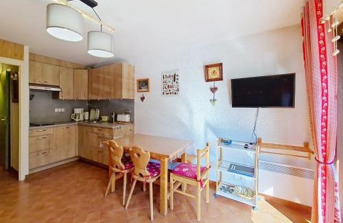 Chatel Apartment | Portes Du Soleil PSB196 TELECABINE & MOUNTAIN 4 Per