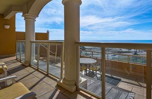 Pensacola Beach Hotel | Portofino by Pensacola Beach Getaways