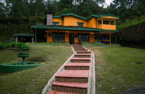 Retiro House | Portofino mountain retreat near Medellín