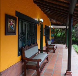 Retiro House | Portofino mountain retreat near Medellín
