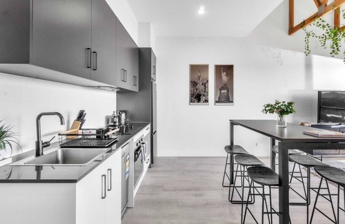 Port Adelaide Apartment | Portside Paradise - Steps away from the Port