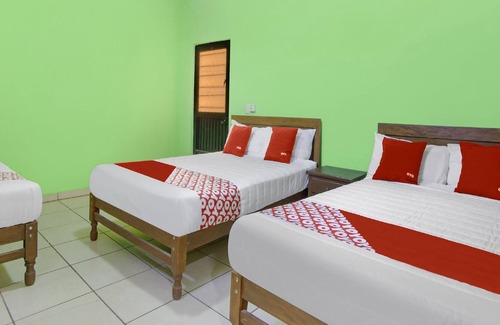 Barra de Navidad Hotel | Posada Casa Chiros