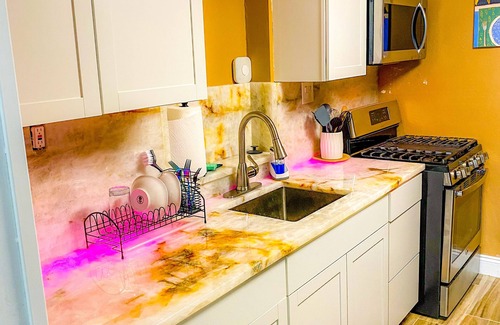 Fort Walton Beach House | Posh 2 BR 1 Ba Close to Beach Shops and Bases in central fort Walton beach