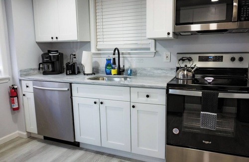 Atlantic City Condo | Posh Paradise - Modern Close to Casino and Water Park