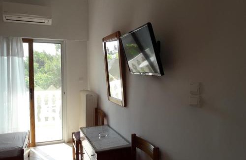 Amarinthos Apartment | Posidonia Pension