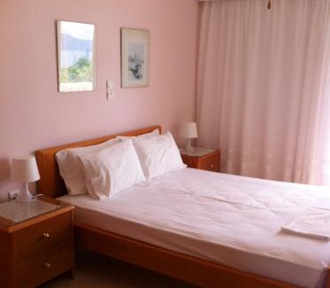 Amarinthos Apartment | Posidonia Pension